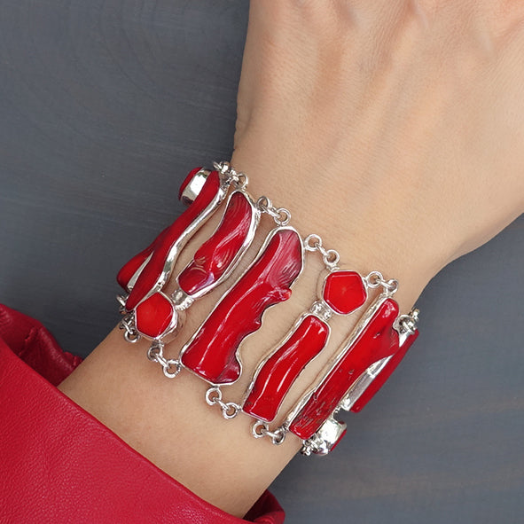 Buy Santa Fe Style Red Coral Bracelet in Sterling Silver (8.00 In) at  ShopLC.
