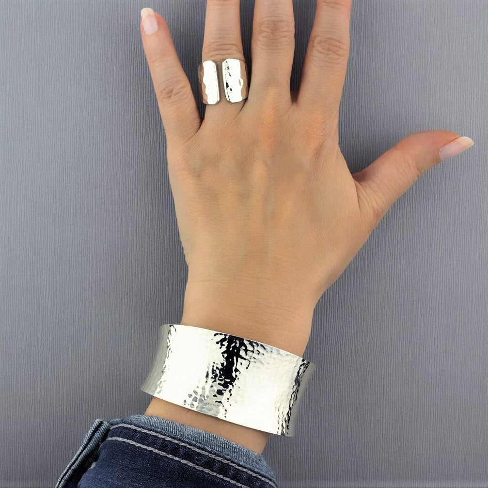 Handcuffs Bracelet: Buy Hand Cuff Jewellery, Handcuff Bracelet for Women's  Online- Cippele